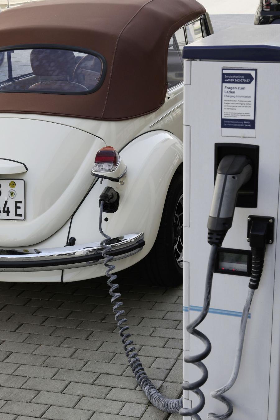 Детали экстерьера Volkswagen e-Kafer 2019 года  (фото 37 из 41)